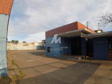 3 - Garagem/estacionamento