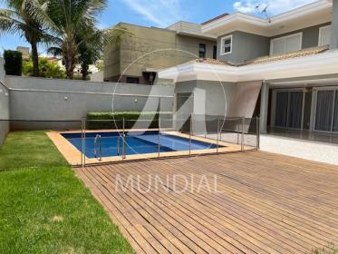 24 - Piscina