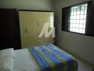 20 - Dormitorio