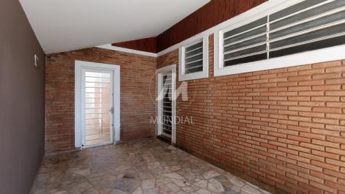 3 - Garagem/estacionamento