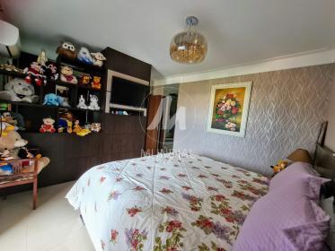 30 - Dormitorio