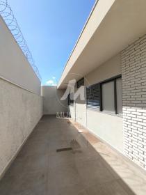15 - Quintal/corredores