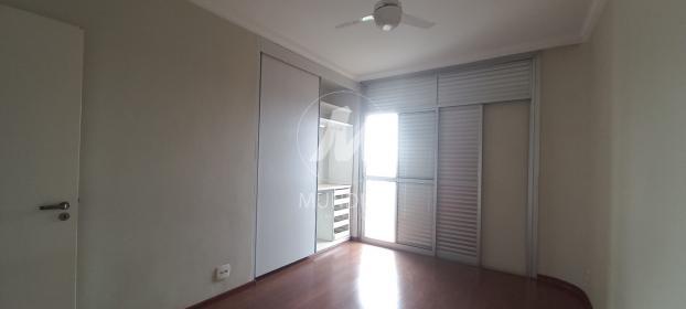 16 - Dormitorio