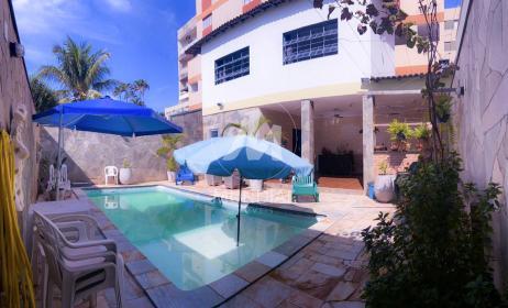 16 - Piscina
