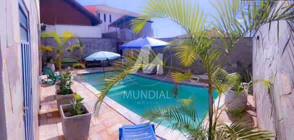 17 - Piscina