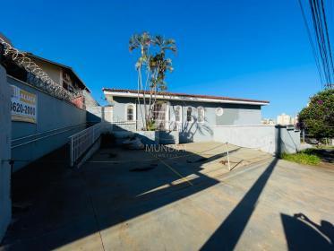 3 - Garagem/estacionamento