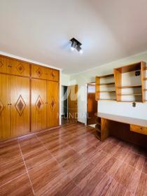 23 - Suite