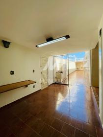 34 - Quintal/corredores