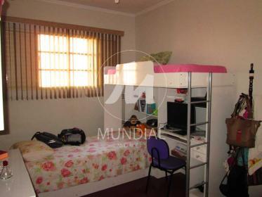 18 - Dormitorio