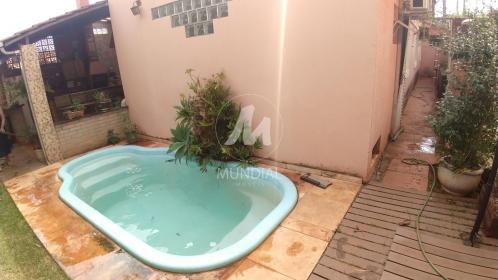 21 - Piscina