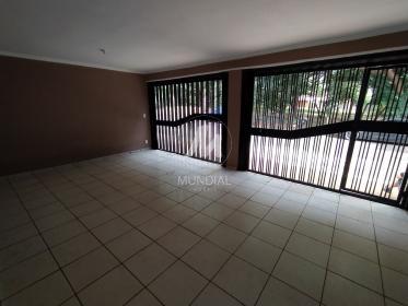 19 - Garagem/estacionamento
