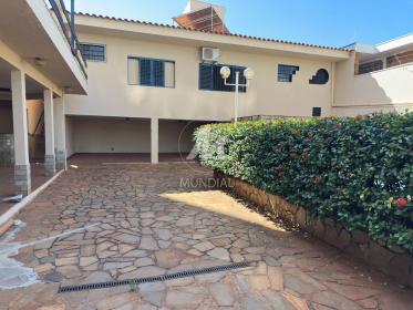 24 - Quintal/corredores