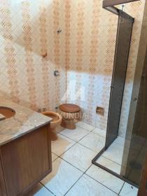 25 - Banheiro/lavabo