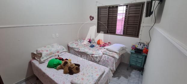 8 - Dormitorio