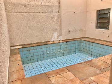 26 - Piscina