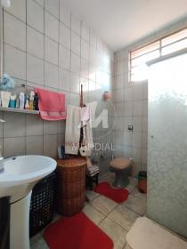 11 - Banheiro/lavabo