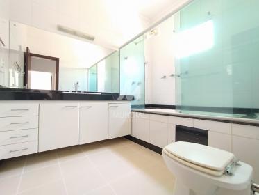 28 - Banheiro/lavabo