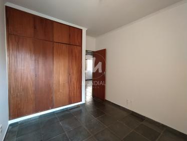 18 - Dormitorio
