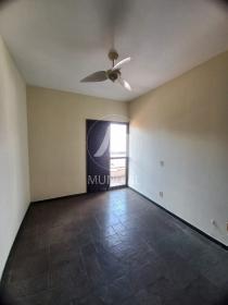 14 - Dormitorio