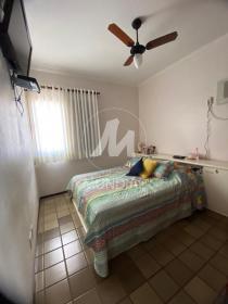 9 - Dormitorio