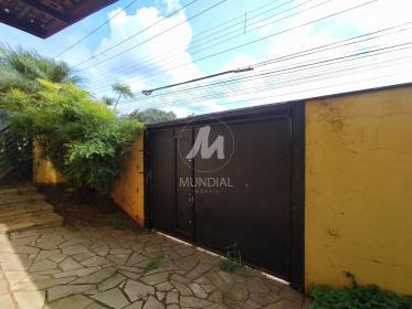 23 - Garagem/estacionamento