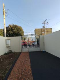 3 - Garagem/estacionamento