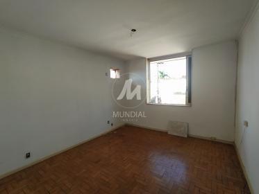 26 - Dormitorio