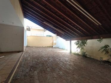 51 - Garagem/estacionamento