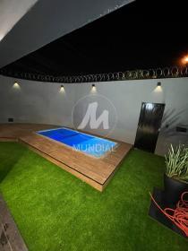 8 - Piscina