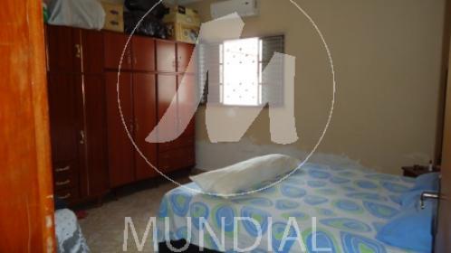 16 - Dormitorio