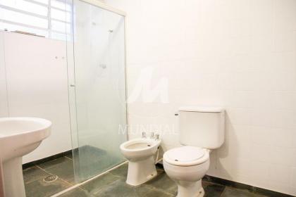 15 - Banheiro/lavabo