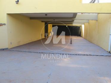 11 - Garagem/estacionamento