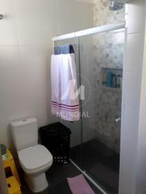 12 - Banheiro/lavabo