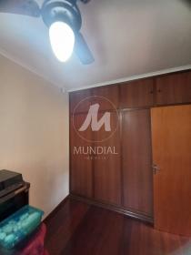 18 - Dormitorio