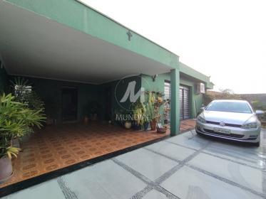 23 - Garagem/estacionamento