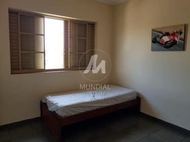 13 - Dormitorio