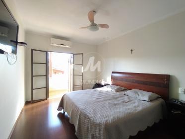 18 - Dormitorio
