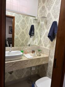8 - Banheiro/lavabo