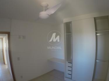 18 - Dormitorio