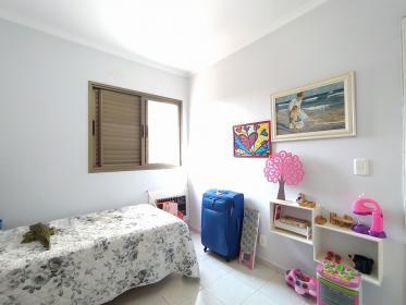 23 - Dormitorio
