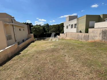 4 - Terreno/Lote