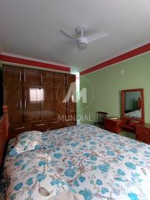 12 - Dormitorio