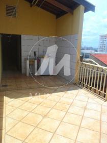 26 - Quintal/corredores