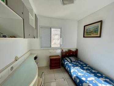 11 - Dormitorio