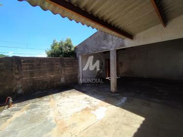 13 - Garagem/estacionamento