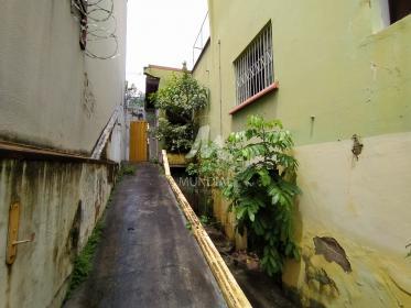 8 - Quintal/corredores