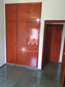 13 - Dormitorio