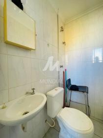 8 - Banheiro/lavabo
