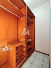 29 - Closet