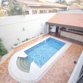 39 - Piscina